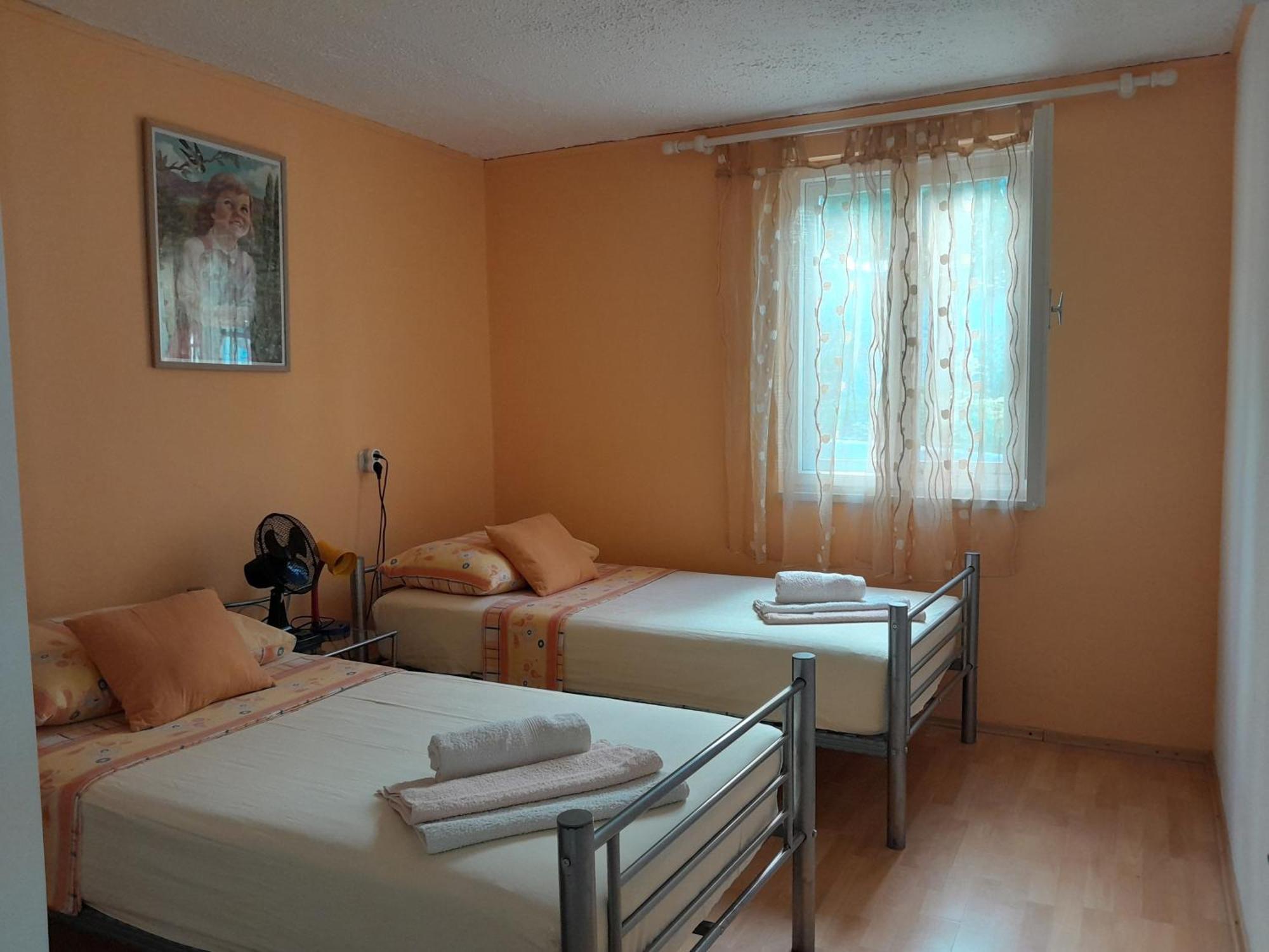 Apartments With A Parking Space Postira, Brac - 2911 객실 사진